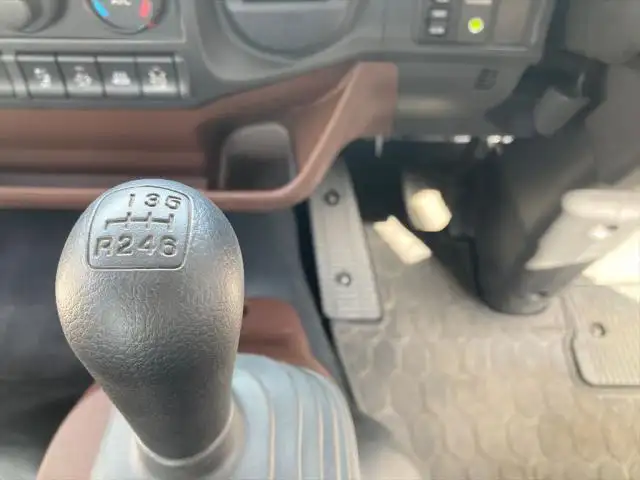 日野 レンジャー 中型/増トン クレーン付 4段 ラジコンの中古トラック画像16