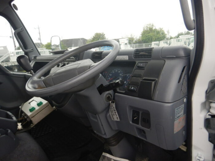 三菱 キャンター 小型 タンク車 バキューム PDG-FE83DY|画像14
