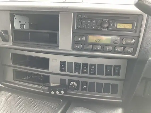 日野 プロフィア 大型 トラクター 1デフ ベッドの中古トラック画像11