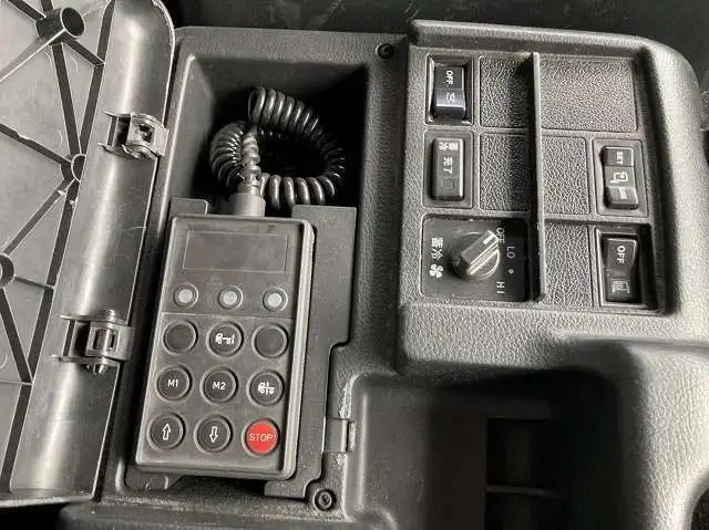 日野 プロフィア 大型 トラクター 1デフ ベッドの中古トラック画像12