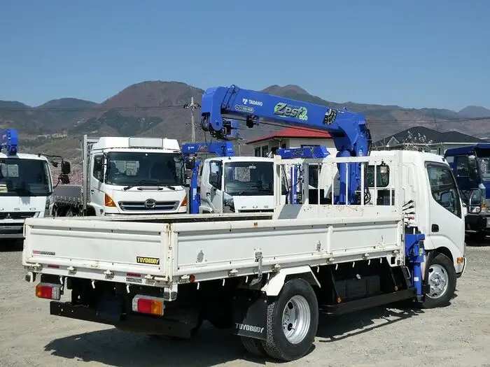 日野 デュトロ 小型 クレーン付 3段 ラジコンの中古トラック画像2