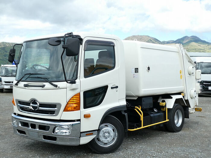 日野 デュトロ 小型 クレーン付 4段 ラジコン の中古トラック【車両No.130896】