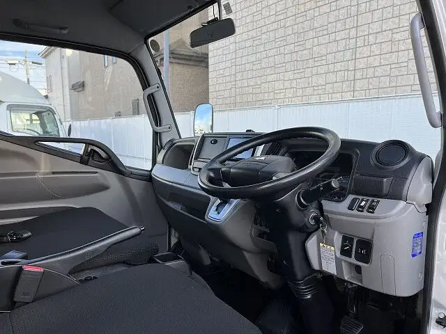 三菱 キャンター 小型 アルミバン TPG-FEA80 H29の中古トラック画像10