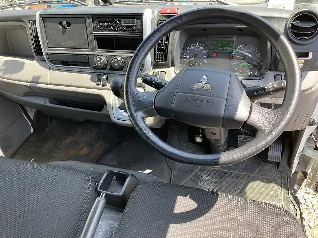 三菱 キャンター 小型 平ボディ TPG-FBA20 H29の中古トラック画像9