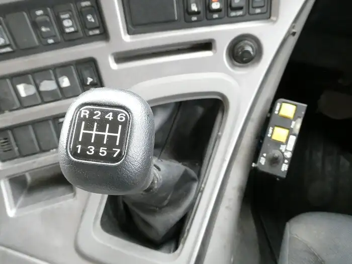 日産UD クオン 大型 ダンプ コボレーン ベッドの中古トラック画像15