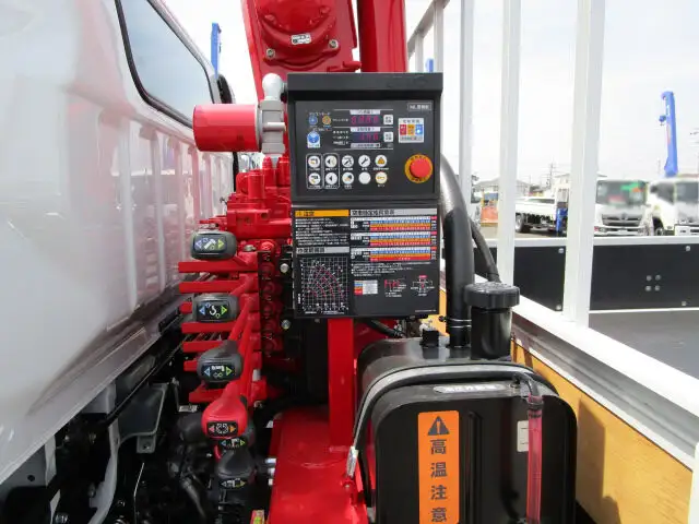 三菱 キャンター 小型 クレーン付 パワーゲート 床鉄板の中古トラック画像7