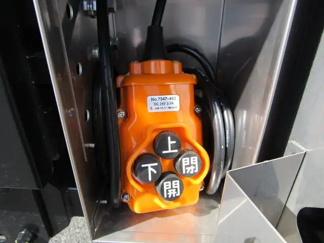 三菱 キャンター 小型 ウイング パワーゲート 2RG-FEB50の中古トラック画像16
