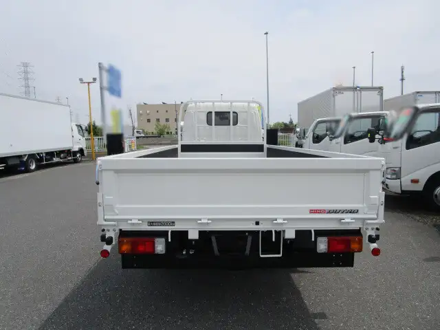 日野 デュトロ 小型 平ボディ 2RG-XZU655M R3の中古トラック画像4
