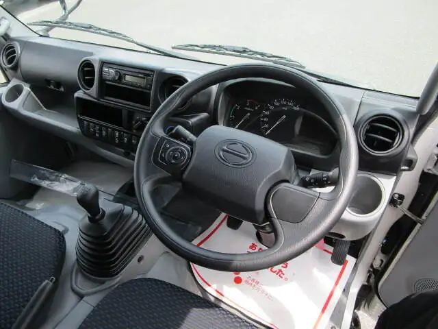 日野 デュトロ 小型 平ボディ 2RG-XZU655M R3の中古トラック画像9