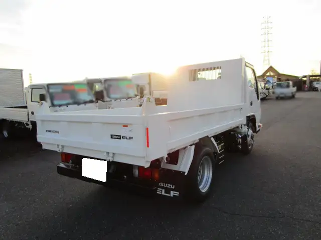 いすゞ エルフ 小型 ダンプ 2PG-NKS88AD R3の中古トラック画像2