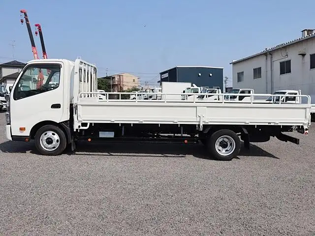 日野 デュトロ 小型 平ボディ 床鉄板 TKG-XZU720Mの中古トラック画像6