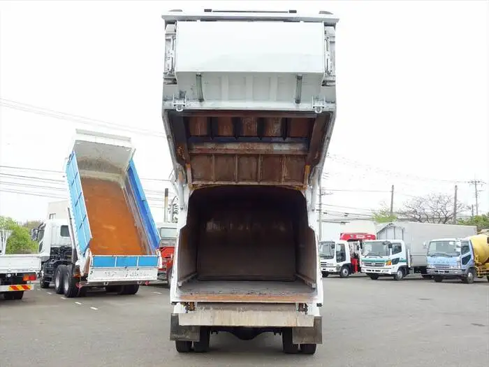 三菱 ファイター 中型/増トン パッカー車 プレス式 PDG-FK71Rの中古トラック画像8