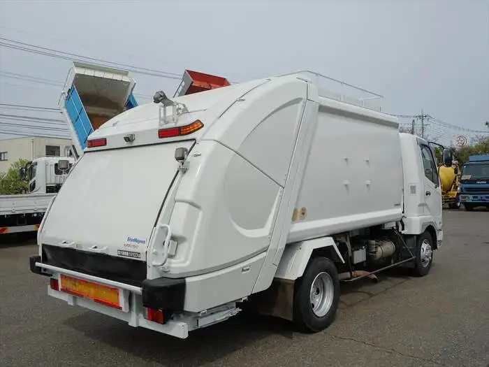 三菱 ファイター 中型/増トン パッカー車 プレス式 PDG-FK71Rの中古トラック画像3