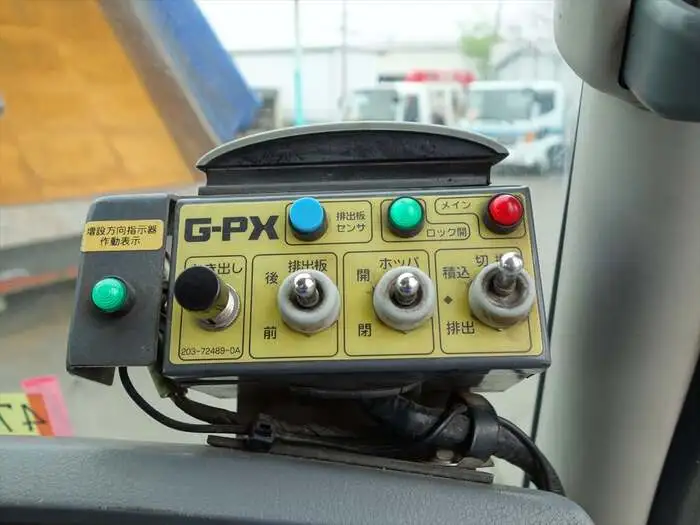 三菱 ファイター 中型/増トン パッカー車 プレス式 PDG-FK71Rの中古トラック画像像17