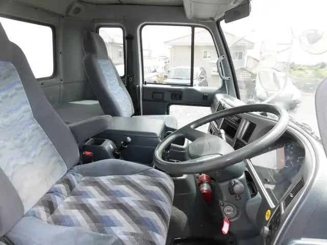 日産UD コンドル 中型/増トン 平ボディ 床鉄板 ベッドの中古トラック画像10