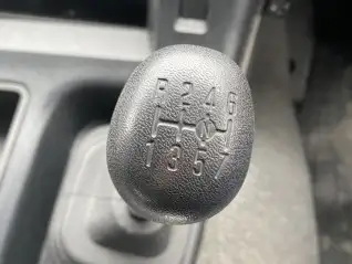いすゞ ギガ 大型 ウイング エアサス ベッドの中古トラック画像11