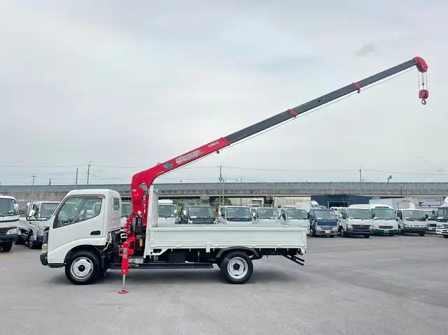 日野 デュトロ 小型 クレーン付 4段 ラジコンの中古トラック画像4