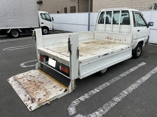 トヨタ ライトエース 小型 平ボディ パワーゲート GK-KM70の中古トラック画像6