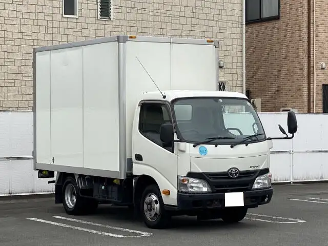 トヨタ ダイナ 小型 アルミバン TKG-XZC605 H28の中古トラック画像2