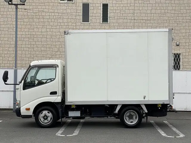 トヨタ ダイナ 小型 アルミバン TKG-XZC605 H28の中古トラック画像5