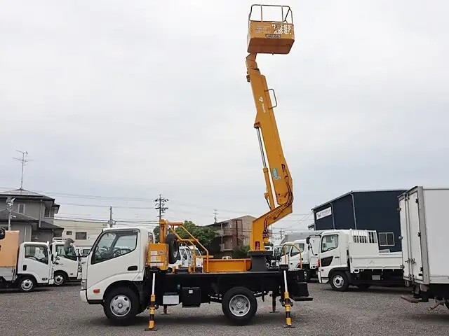 日野 デュトロ 小型 高所・建柱車 高所作業車 TKG-XZU600Eの中古トラック画像6