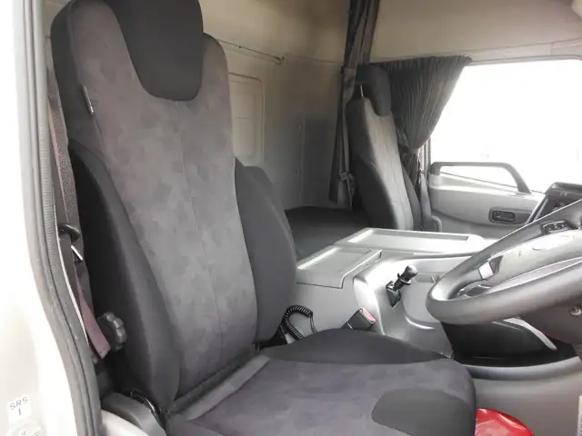 日産UD クオン 大型 ウイング ハイルーフ 床鉄板の中古トラック画像8
