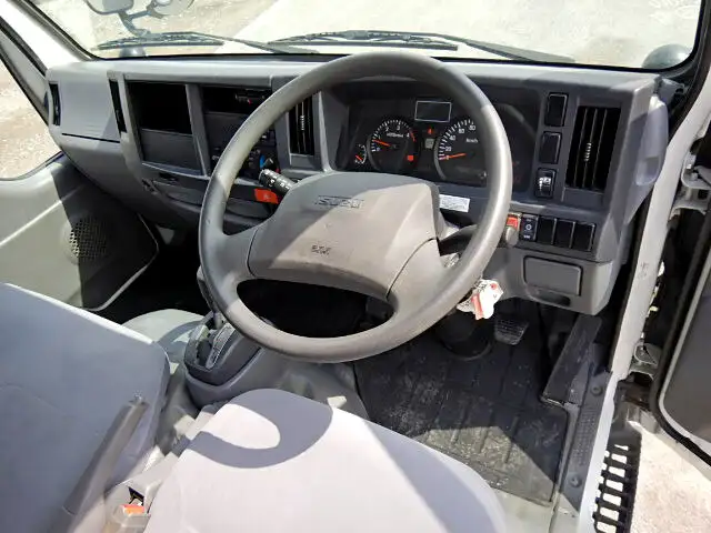 いすゞ エルフ 小型 平ボディ TPG-NJR85A H27の中古トラック画像9