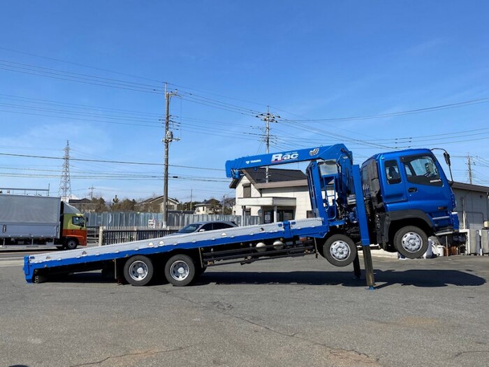 アオシマ ISUZU GIGA セルフローダー 重機回送車 - 模型/プラモデル