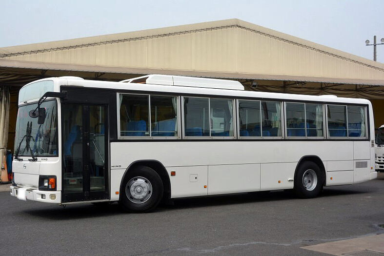 日野 ブルーリボン 大型 バス