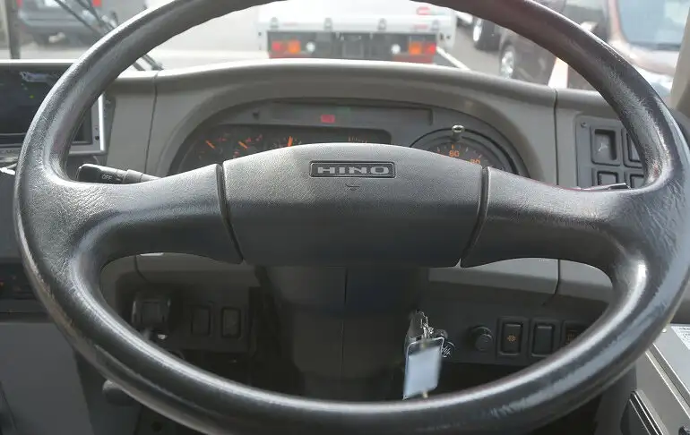 日野 ブルーリボン 大型 バス PDG-KV234N2の中古トラック画像9
