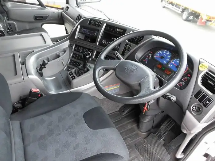 日産UD クオン 大型 平ボディ アルミブロック エアサスの中古トラック画像9