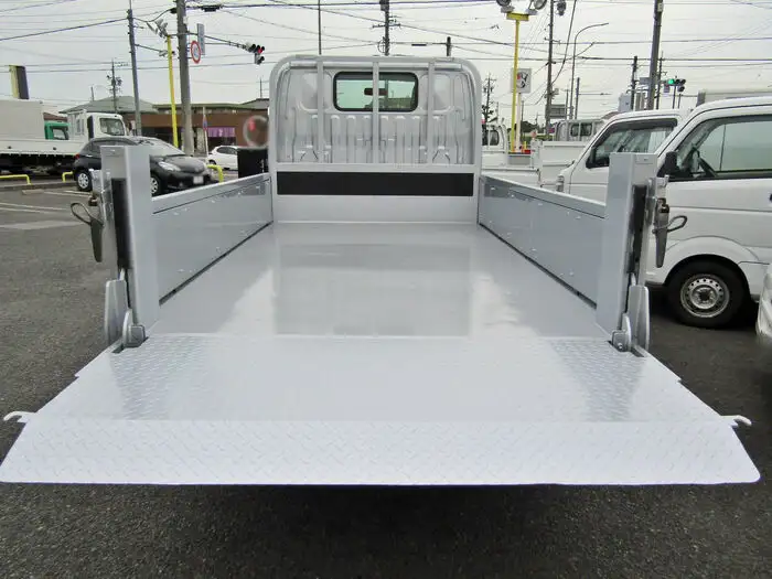トヨタ ダイナ 小型 平ボディ パワーゲート 床鉄板の中古トラック画像5