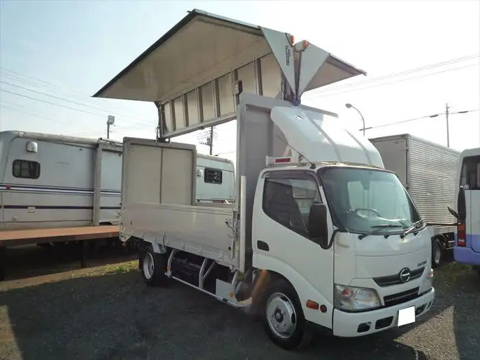日野 デュトロ 小型 ウイング TKG-XZU655M H27の中古トラック画像3