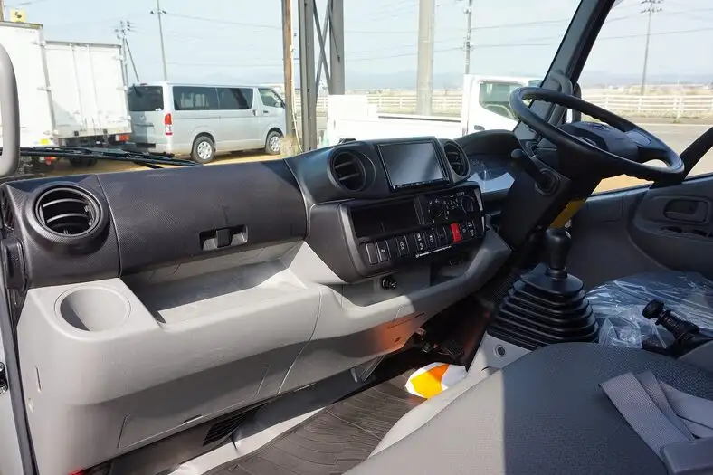 トヨタ ダイナ 小型 平ボディ 2RG-XZC645 R2の中古トラック画像10