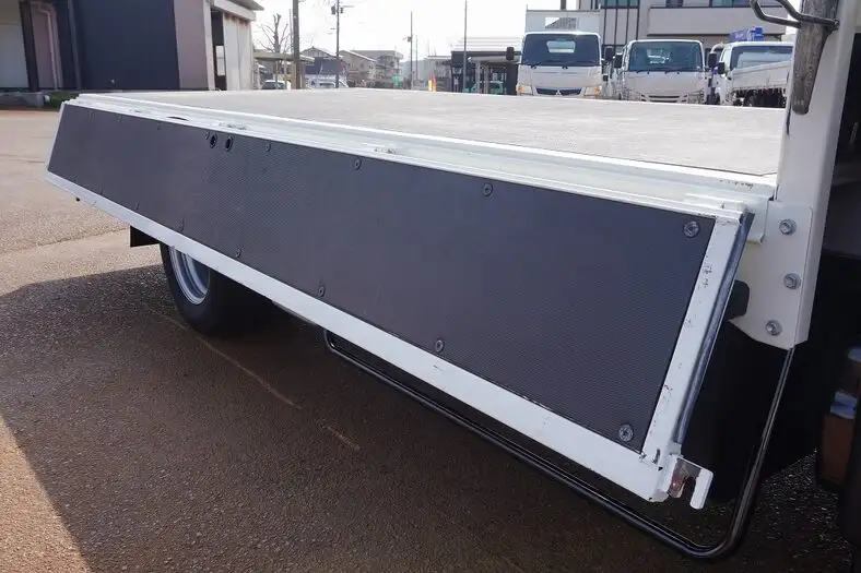 トヨタ ダイナ 小型 平ボディ 2RG-XZC645 R2の中古トラック画像8