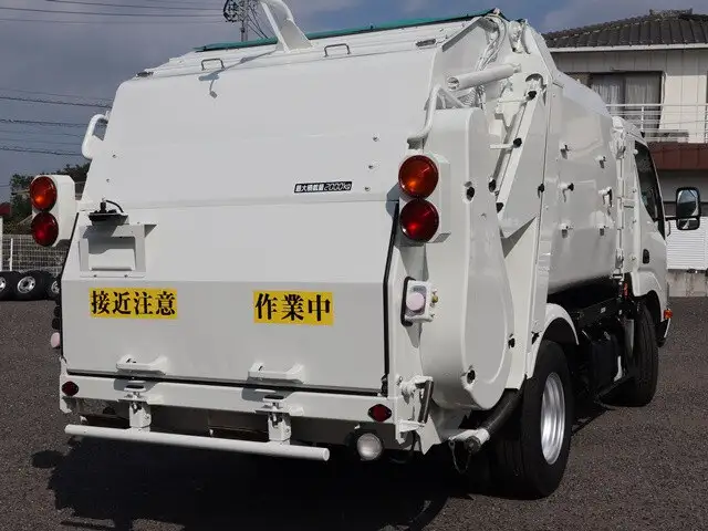 日野 デュトロ 小型 パッカー車 巻き込み式 TKG-XZU600Xの中古トラック画像3