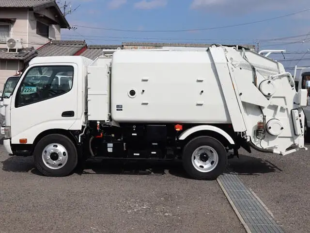日野 デュトロ 小型 パッカー車 巻き込み式 TKG-XZU600Xの中古トラック画像4
