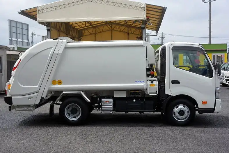 日野 デュトロ 小型 パッカー車 プレス式 2KG-XZU700Mの中古トラック画像2