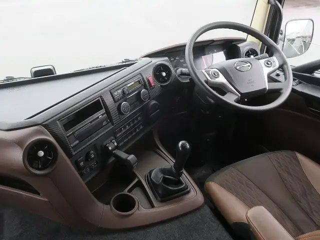 日野 プロフィア 大型 トラクター ハイルーフ 1デフの中古トラック画像9