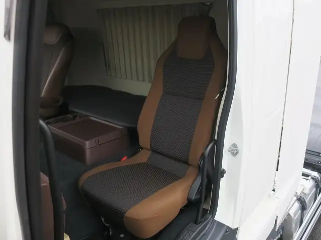 日野 プロフィア 大型 トラクター ハイルーフ 1デフの中古トラック画像8