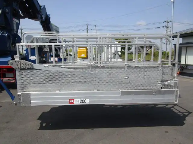 いすゞ フォワード 中型/増トン 高所・建柱車 高所作業車 電工仕様の中古トラック画像6