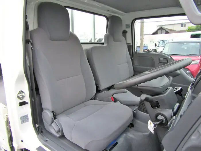 マツダ タイタン 小型 平ボディ TRG-LHR85A H31/R1の中古トラック画像5