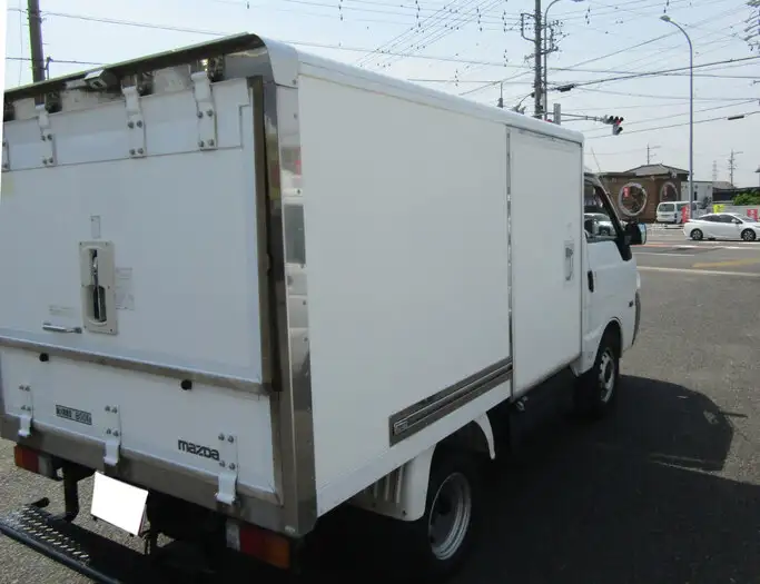 マツダ ボンゴ 小型 冷凍冷蔵 中温 床アルミの中古トラック画像3