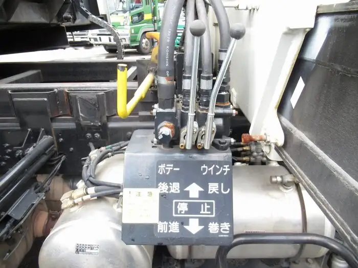 三菱 ファイター 中型/増トン 車両重機運搬 4段クレーン ラジコンの中古トラック画像13