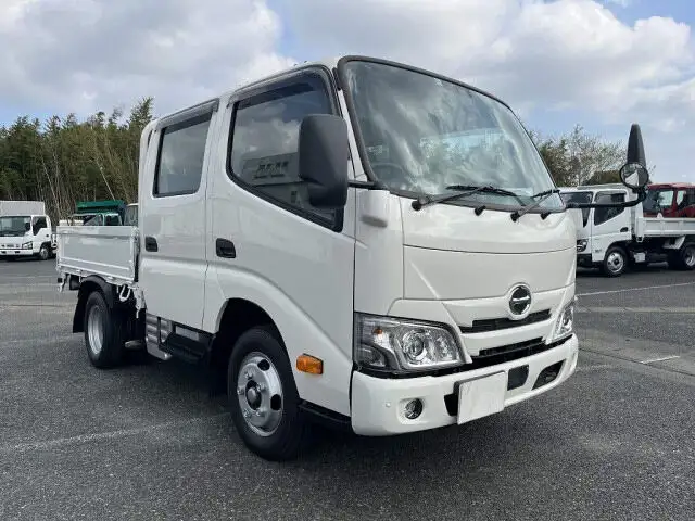 日野 デュトロ 小型 平ボディ Wキャブ 2RG-XZU605Mの中古トラック画像2