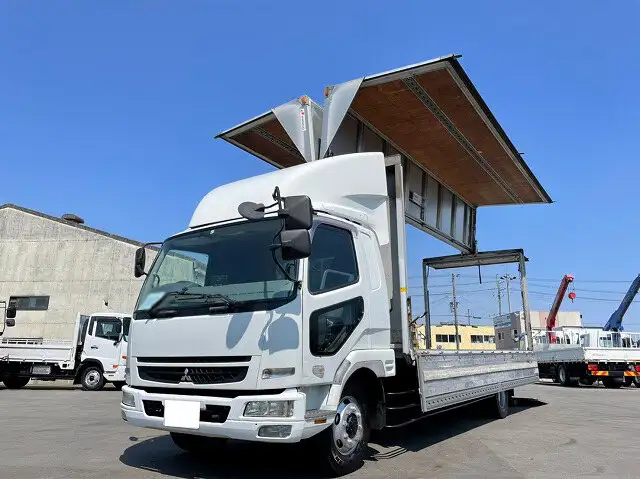 三菱 ファイター 中型/増トン ウイング パワーゲート エアサスの中古トラック画像1