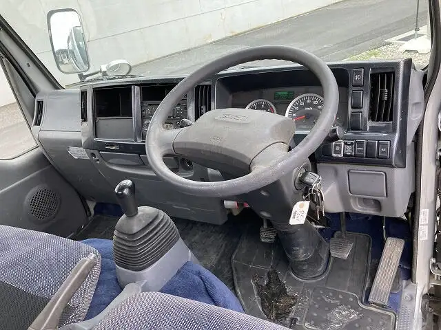 いすゞ エルフ 小型 平ボディ TRG-NKR85A H26の中古トラック画像11
