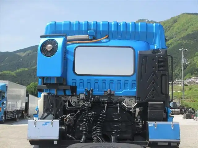 いすゞ ギガ 大型 トラクター ハイルーフ 1デフの中古トラック画像3
