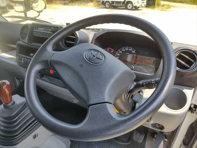 トヨタ ダイナ 小型 平ボディ 幌 TKG-XZC605の中古トラック画像10