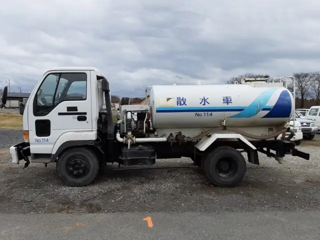 いすゞ ジャストン 中型/増トン タンク車 散水車 KK-NRR35C3の中古トラック画像3